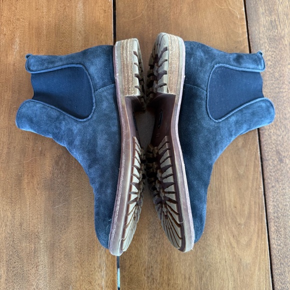 Sofft Leah Chelsea Boots in Navy Blue Suede, Women's Size 11 - Picture 7 of 12